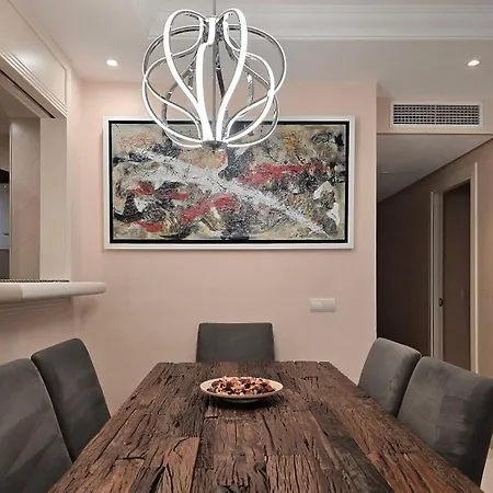 Palacio Don Carlos Apartamento Marbella