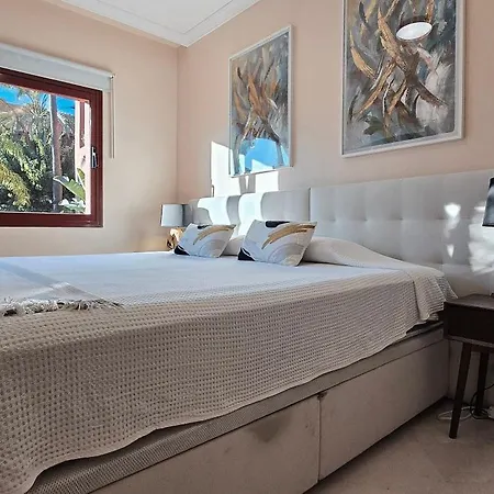 Apartment Palacio Don Carlos *