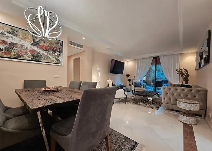 Palacio Don Carlos *