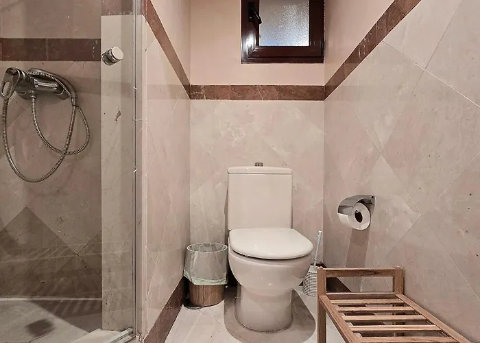 Palacio Don Carlos Μαρμπέλλα