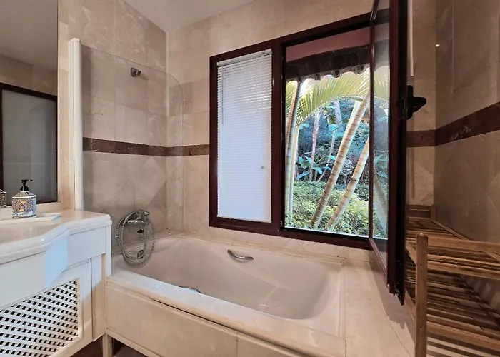 Palacio Don Carlos Appartement Marbella