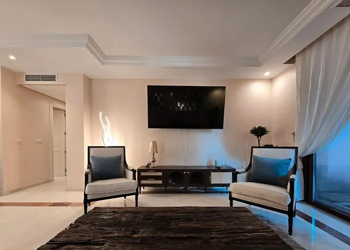 Palacio Don Carlos Appartement