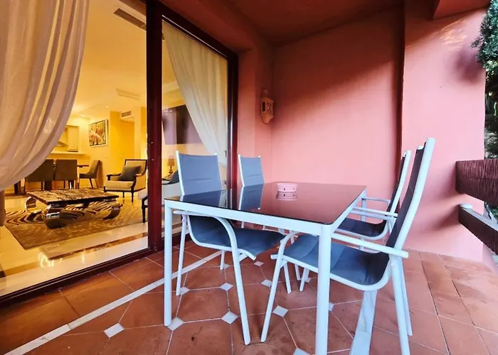 Palacio Don Carlos *